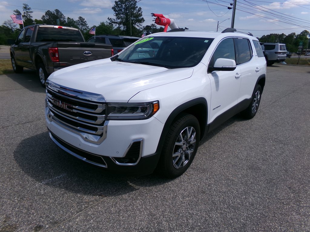 2023 GMC Acadia SLT