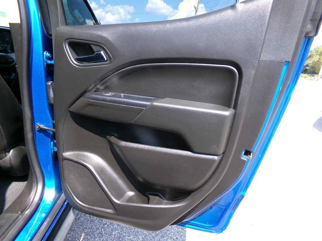 2021 Chevrolet Colorado ZR2 - Photo 12