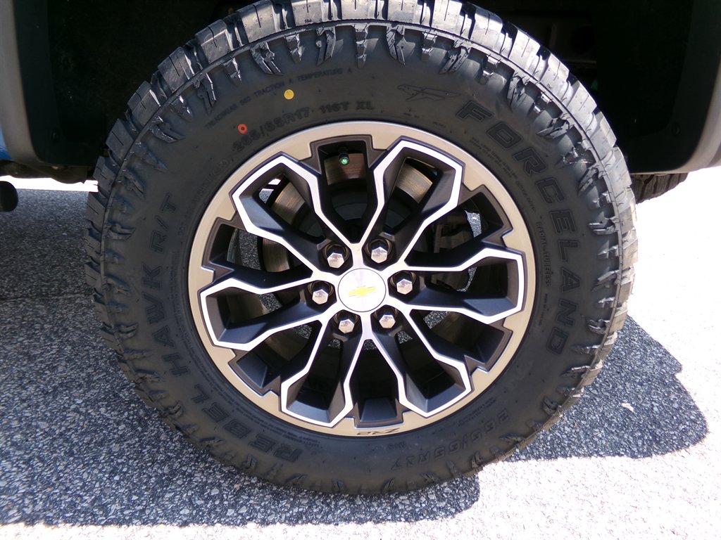 2021 Chevrolet Colorado ZR2 - Photo 39