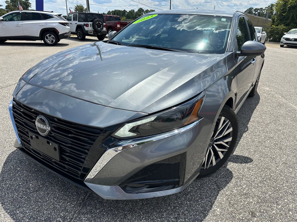 2021 Nissan Altima SR