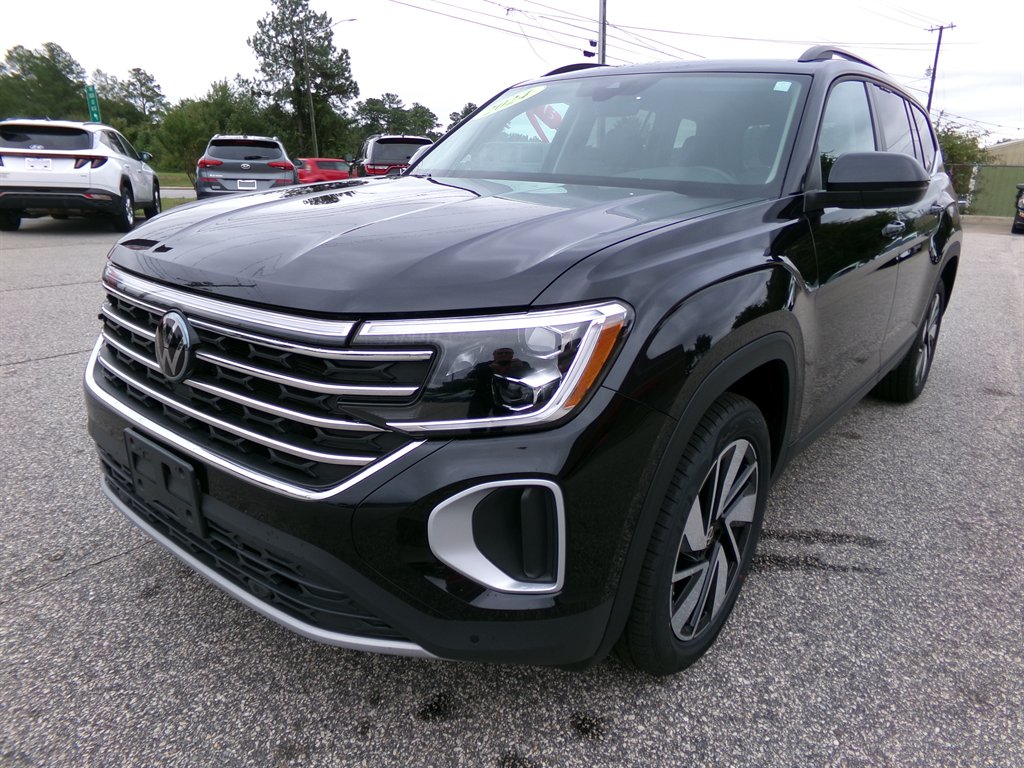 2024 Volkswagen Atlas SE w/Tech's photo