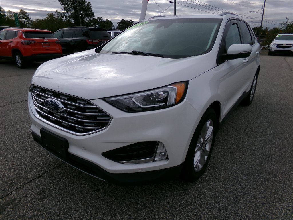 2020 Ford Edge Titanium's photo
