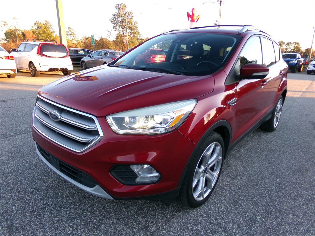 2017 Ford Escape Titanium's photo