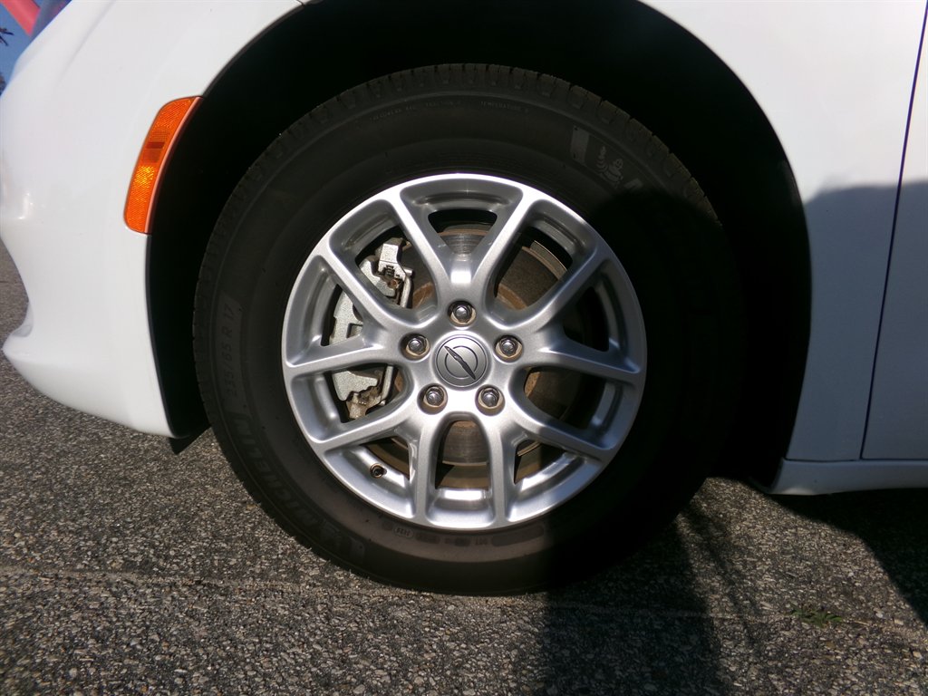 2022 Chrysler Voyager LX - Photo 60