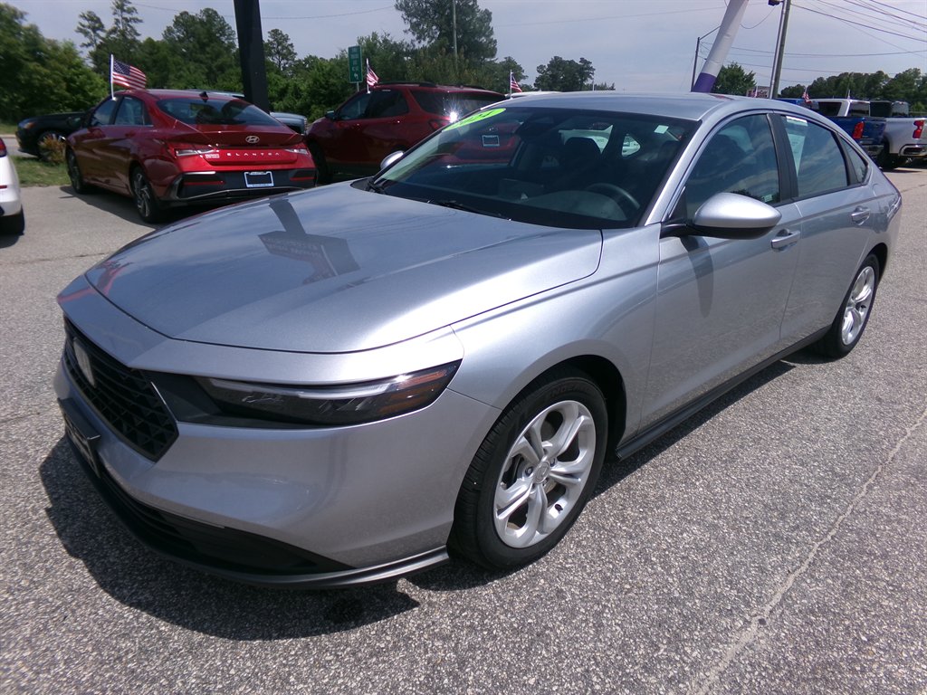 2024 Honda Accord 1.5T LX CVT's photo