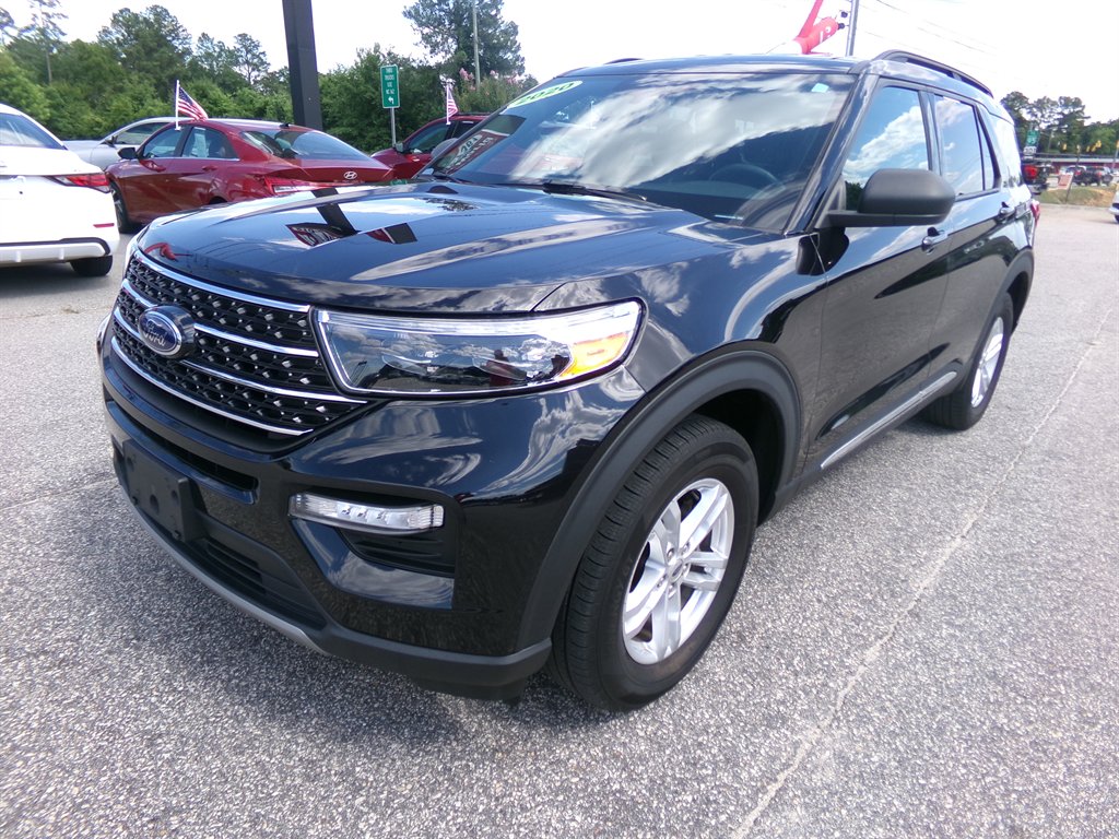 2020 Ford Explorer XLT 4WD's photo