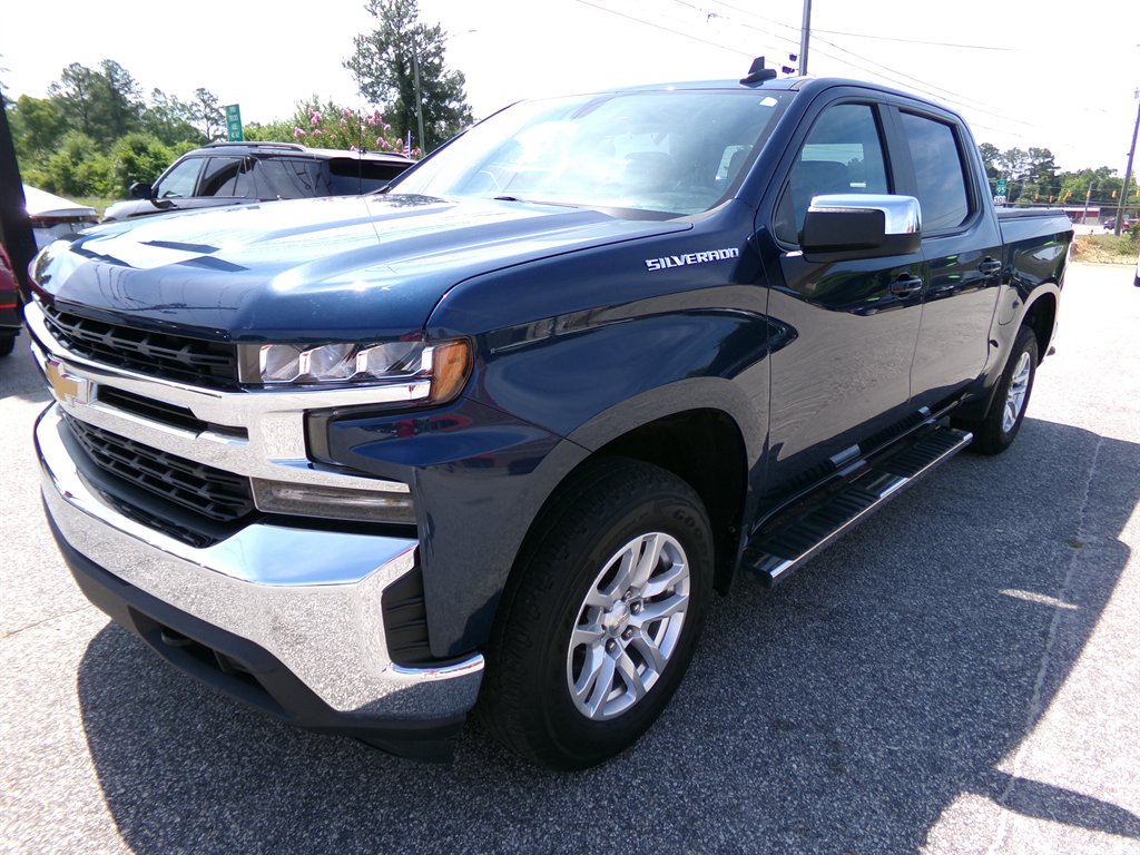 2021 Chevrolet Silverado 1500 LT 2FL 4X4 Crew Cab Short Box's photo
