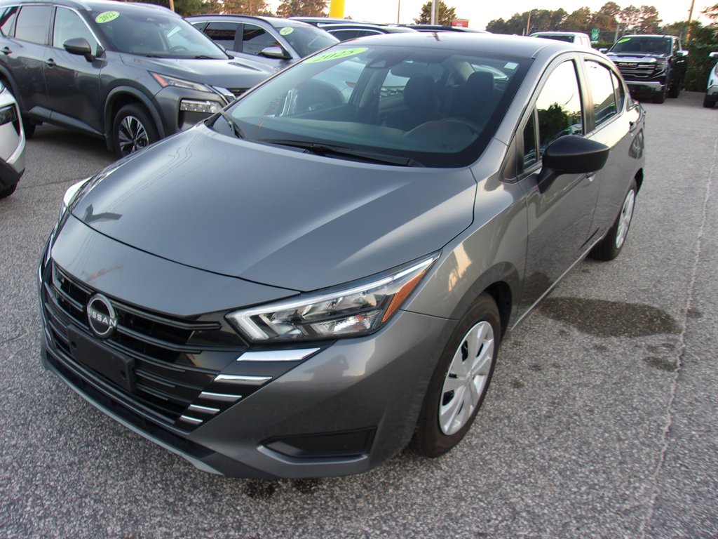 2025 Nissan Versa Sedan